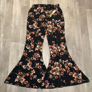 NWT Like An Angel Floral Stretch Bell Bottom Bohemian Retro‎ Flare Pants
